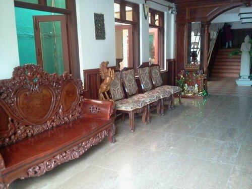 Han Kong Hotel and Restaurant, Забронировать Отель Сиемреап Провинция Сием-Рип, рядом с Ночной рынок Ангкор