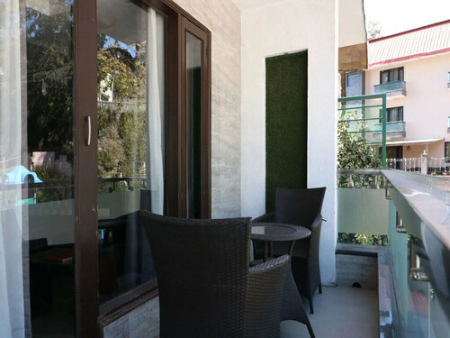 Red Leaf Hotel, Book Hotel Mussoorie Uttarakhand