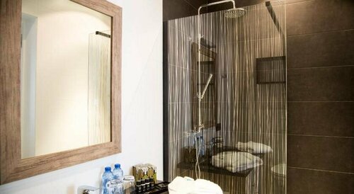 B&B Chambres dO, Забронировать Отель «постель и завтрак» Остенде - центр города Остенде, рядом с Sint-Petrus-en-Pauluskerk