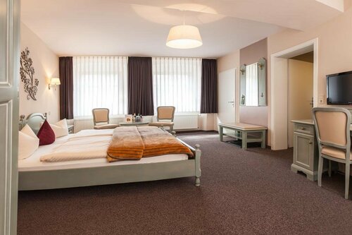 Altstadt-Hotel, Book Hotel Hotels in Saxony with Parking, Parking