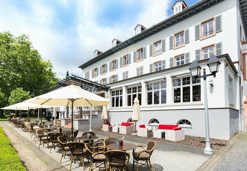 Kurhaus-Hotel Bad Salzhausen, Reserva ahora Hotel Nidda Hesse