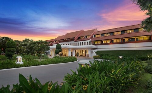 Le Méridien Angkor, Забронировать Отель Бизнес-отели Сиемреап, 4* 5*