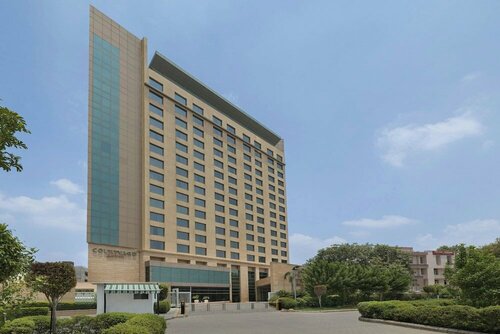 Courtyard by Marriott Gurugram Downtown, Забронировать Отель Гургаон Gurgaon Region