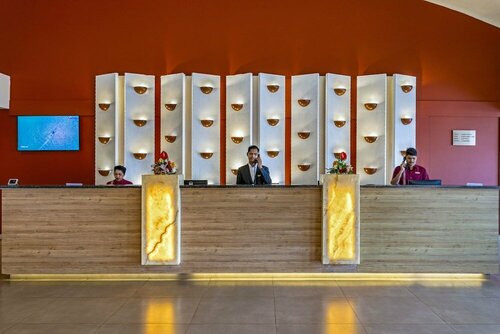 Sterling Puri, Prenota Hotel Hotel 4 stelle a Puri, 4*
