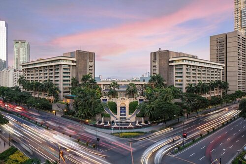 The Peninsula Manila, Забронировать Отель Отели в центре Макати с завтраком, отели в центре Макати с завтраком