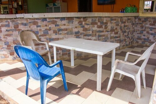 Exclusive Relaxation Place & Bar, Buchen Sie Pension Hotels in Ikorodu mit Frühstück, Frühstück