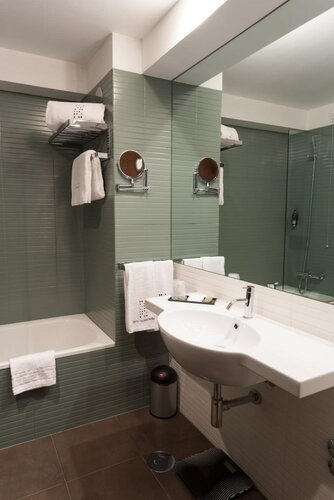 Trindade Oporto Apartments Group, Забронировать Апартаменты/квартира Cedofeita / Santo Ildefonso / Se / Miragaia / Sao Nicolau e Vitoria Порту, рядом с Дом-музей Абилиу-Мануэла ди Герра-Жункейру