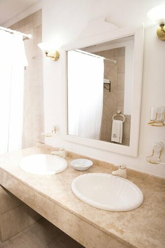 Mayflower Suites, Забронировать Отель Отели провинции Буэнос-Айреса 3 звезды, 3*