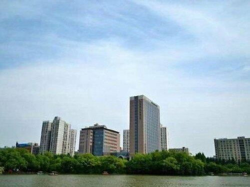 Jiangyang Business Hotel (Shanghai Jiamusi Road), Забронировать Отель Отели Шанхая с парковкой, рядом с Станция метро Huangxing Park, Парковка