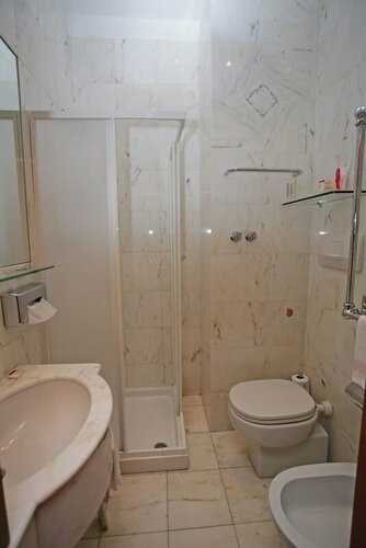 Hotel Parigi, Забронировать Отель Бордигера 
