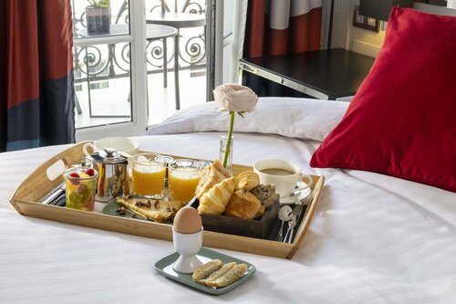Les Matins de Paris & Spa, Забронировать Курортный отель СПА-отели Парижа, рядом с Chez Ma Cousine Cabaret, SPA-услуги