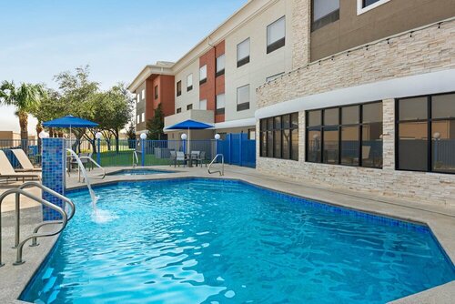 Holiday Inn Express Hotel & Suites Mission-McAllen Area by IHG, Забронировать Отель Макаллен Rio Grande Valley