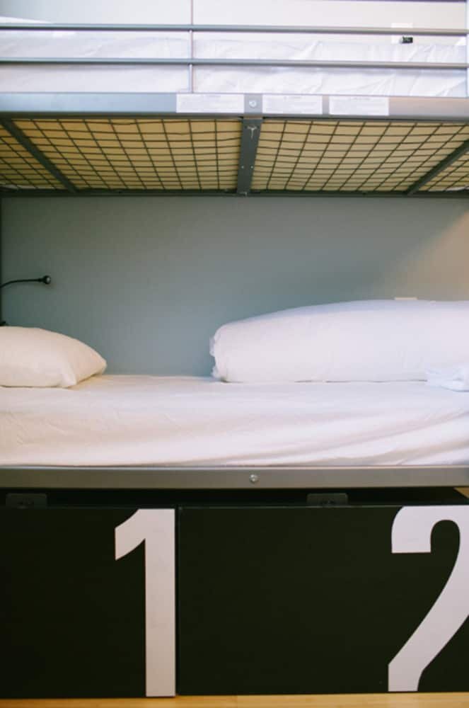 The Local NY Hostel