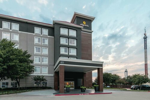 La Quinta by Wyndham Arlington North 6 Flags Dr, Забронировать Отель Арлингтон Dallas - Fort Worth Metropolitan Area