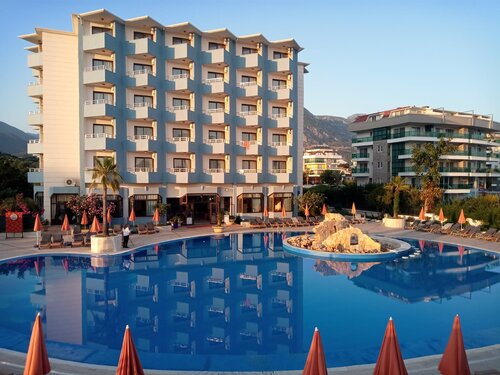 Sunshine Hotel, Забронировать Отель Отели Побережья Алании с парковкой, Парковка