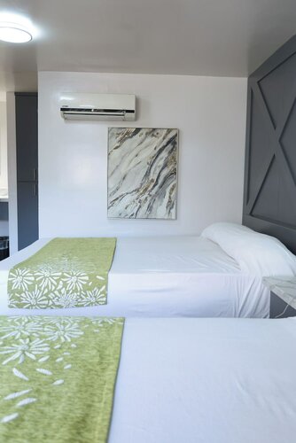Hotel Aqua Rio, Book Hotel Centro Tijuana