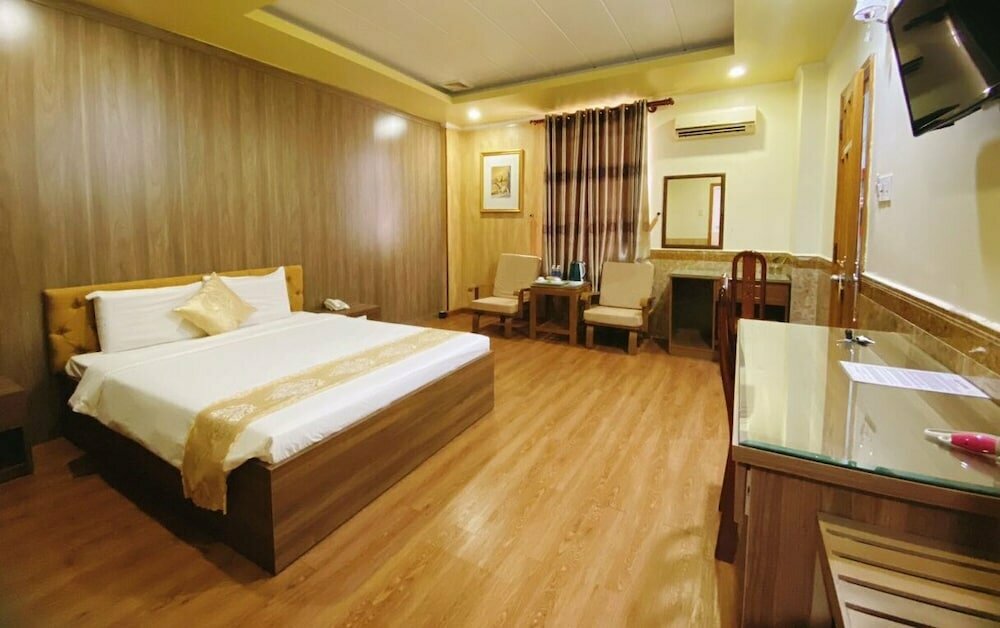 Lan Vy Hotel
