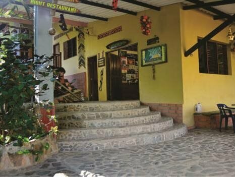 Hostal La Casa de Felipe, Book Hostel Hostels in Magdalena, Hostel