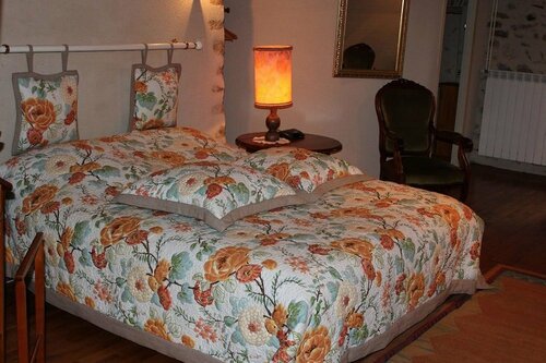 Le Portail, Reserva ahora Bed & breakfast Hoteles en Centro con aparcamiento, Aparcamiento
