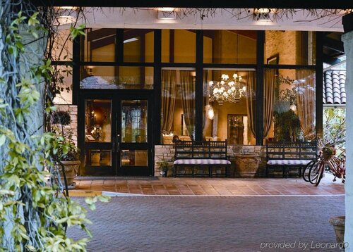 Westlake Village Inn, Забронировать Отель Уэстлейк-Виллидж Большой Лос-Анджелес