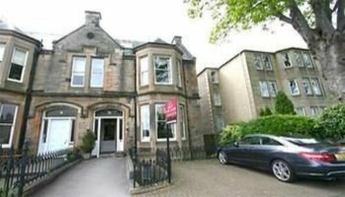 Allison House 16 Guesthouse, Book Hotel Edinburgh hoteller med parkering, Parkering