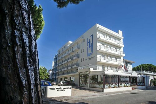 Hotel Hollywood***S, Забронировать Отель Лидо ди Езоло Riviera Ovest, рядом с Lido di Jesolo Bus Station
