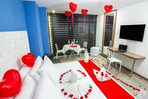 Hotel Plaza Miranda by AW, Забронировать Отель Teusaquillo Богота, рядом с Calima Shopping Mall