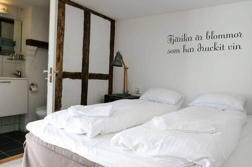 Vingården i Arild, Book Hotel Hoganas 