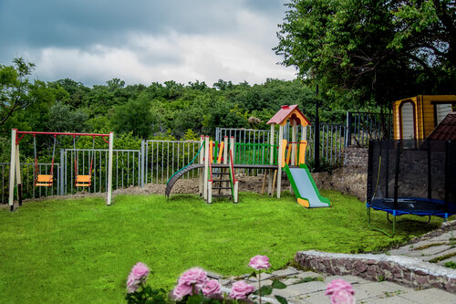 Ёlka Hills, Забронировать Гостевой дом Отели Сукко с парковкой, Парковка