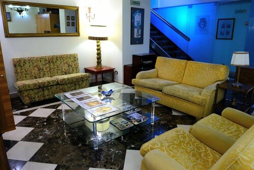Hostal Arriazu, Prenota Hotel Pamplona Navarra, vicino a Museo della Navarra