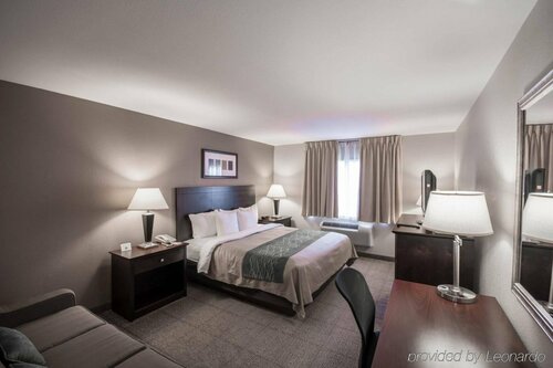 Quality Inn West Plano, Забронировать Отель Плейно Dallas - Fort Worth Metropolitan Area