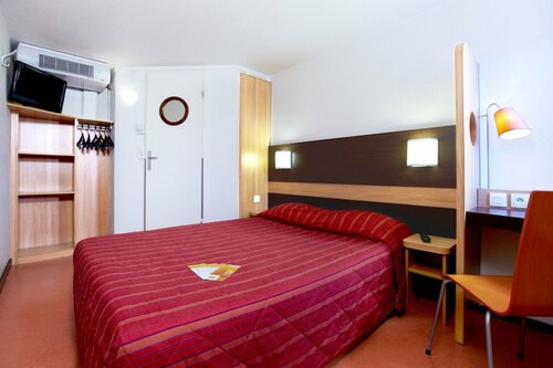 Campanile Dunkerque Est - Armbouts-Cappel, Rezerwuj Hotel Armbouts-Cappel 