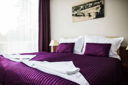 Hotel Park Avenue, Забронировать Отель Пьештяни 