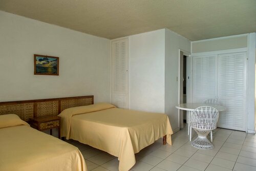 Sky View Beach Studio At Montego Bay Club Resort, Забронировать Курортный отель Отели Окрестностей Монтего-Бей с парковкой, Парковка