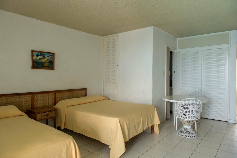 Garden Beach Studios at Montego Bay Club