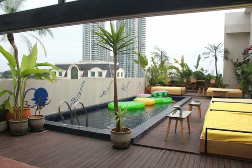 Hotel Monopoli, Buchen Sie Hotel 4-Sterne-Hotels in Provinz Jakarta, 4*
