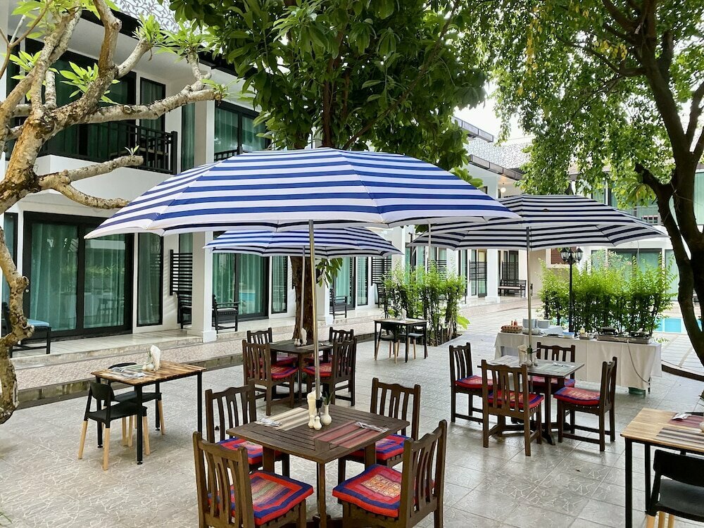 Mantrini Hotel