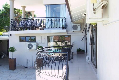 Sanchia Luxury Guest House, Забронировать Гостевой дом Glen Ashley Дурбан