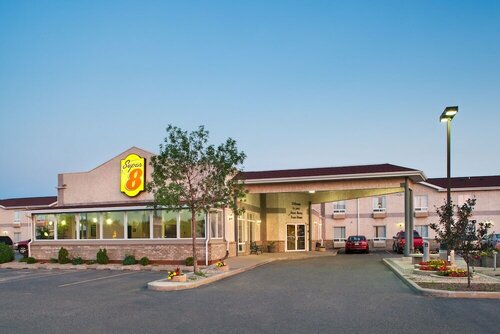 Super 8 by Wyndham Brandon MB, Varaa Hotelli Brandon Manitoba