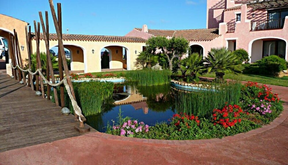 Stintino Country Paradise Villas by Gruppo R