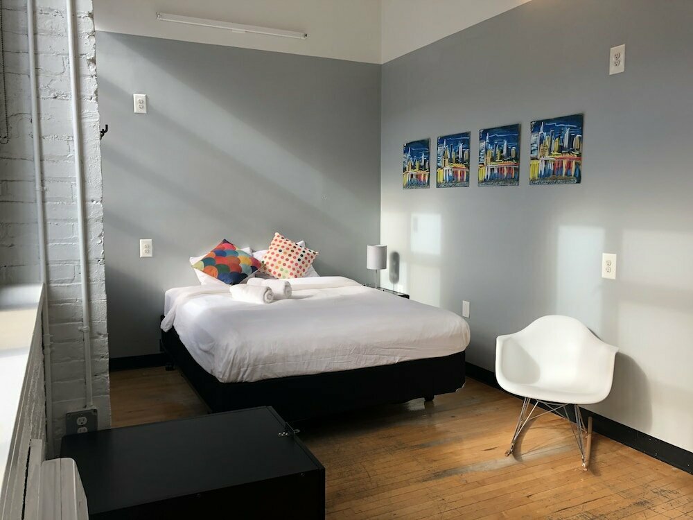 The Local NY Hostel