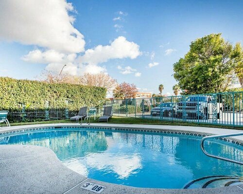 Quality Inn Tracy I-205, Buchen Sie Hotel Tracy Kalifornien