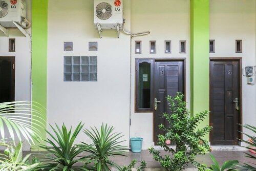 OYO 3830 Dfarys Gh Syariah, Rezerwuj Hotel Hotele w Kalimantan z parkingiem, Parking