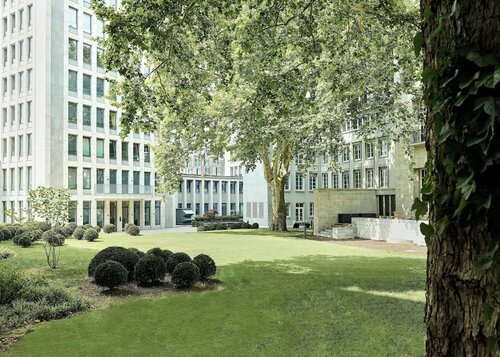 Townhouse by THE QVEST, Забронировать Отель Отели Кельна с парковкой, рядом с Церковь Святого Гереона, Парковка