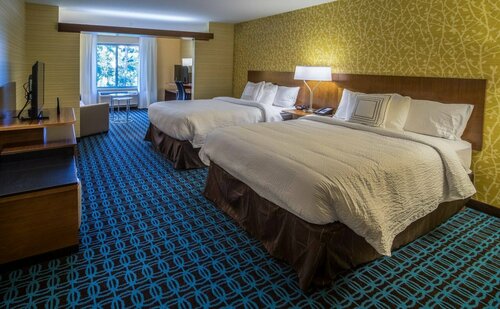 Fairfield Inn & Suites Wisconsin Dells, Book Hotel Wisconsin Dells The Dells, nær Tommy Bartlett Exploratory