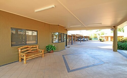 Rockhampton Palms Motor Inn, Забронировать Мини-отель Мини-отели Рокгемптон, рядом с Арена Nissan Navara, Мини-отель