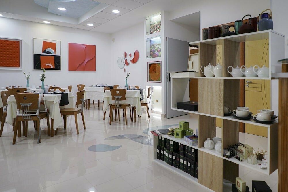 Piccadilly Suites and Rooms