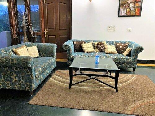Tavisha Villa, Varaa Villa Huvilat kohteessa Haryana, Villa