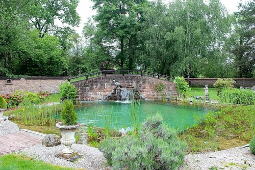 Les Jardins d'Aïka, Reserva ahora Hostal o pensión Hoteles en Lorena con piscina, Piscina