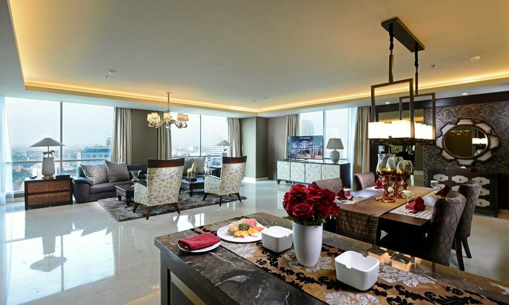 Aria Centra Surabaya